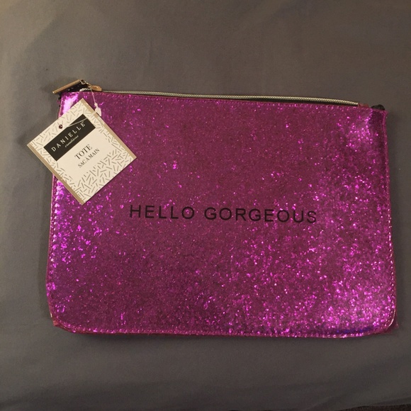 💄FREE Makeup Bag Hello Gorgeous Little Makeup Bag - Picture 2 of 8